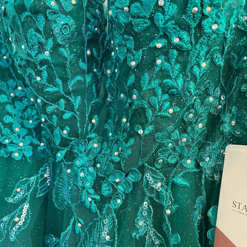 NWT A-Line V-Neck Spaghetti Strap Sweep Train Tulle Hunter Green Prom Dress Sz 2 - Picture 3 of 9